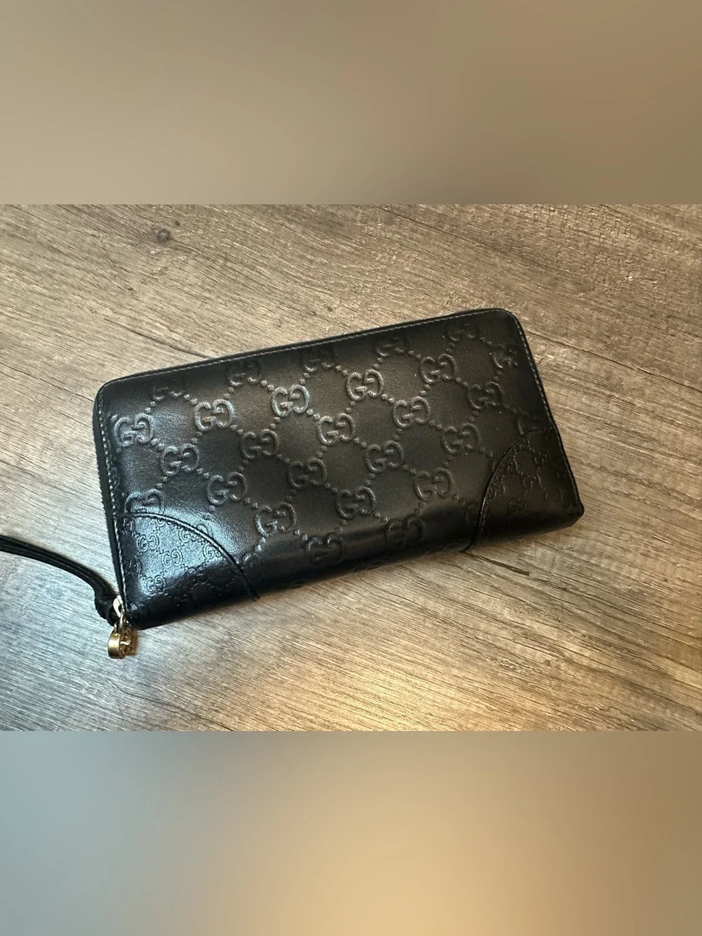 Gucci black guccissima